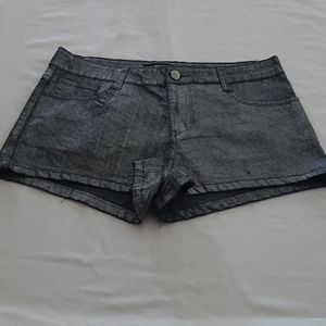 Forever 21 Sliver Denim Shorts Size 28